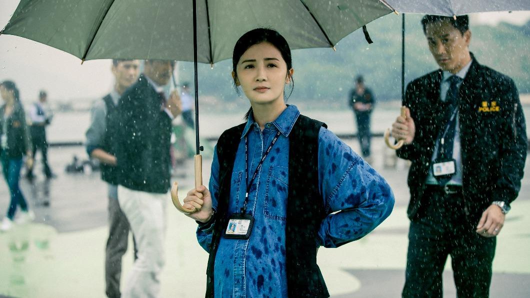 蔡卓妍化身孕婦。(圖/華映提供)