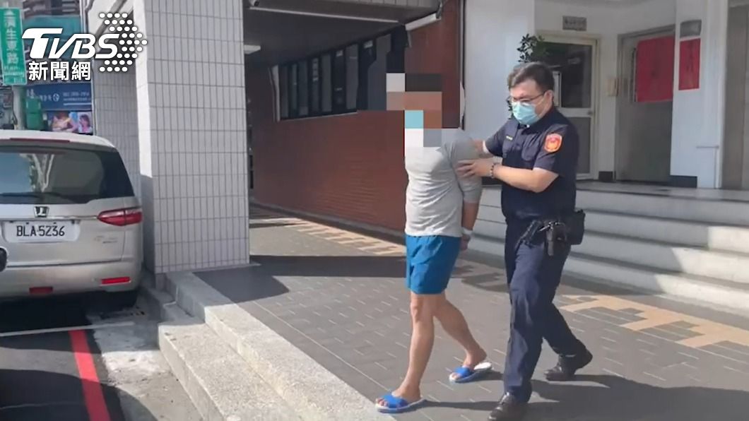 警方將鄭男移送法辦。（圖／TVBS）
