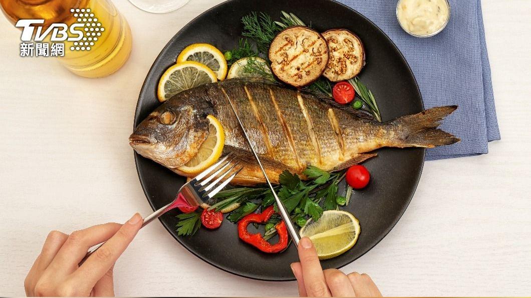 多吃魚能降低心臟病風險。(示意圖/shutterstock達志影像)