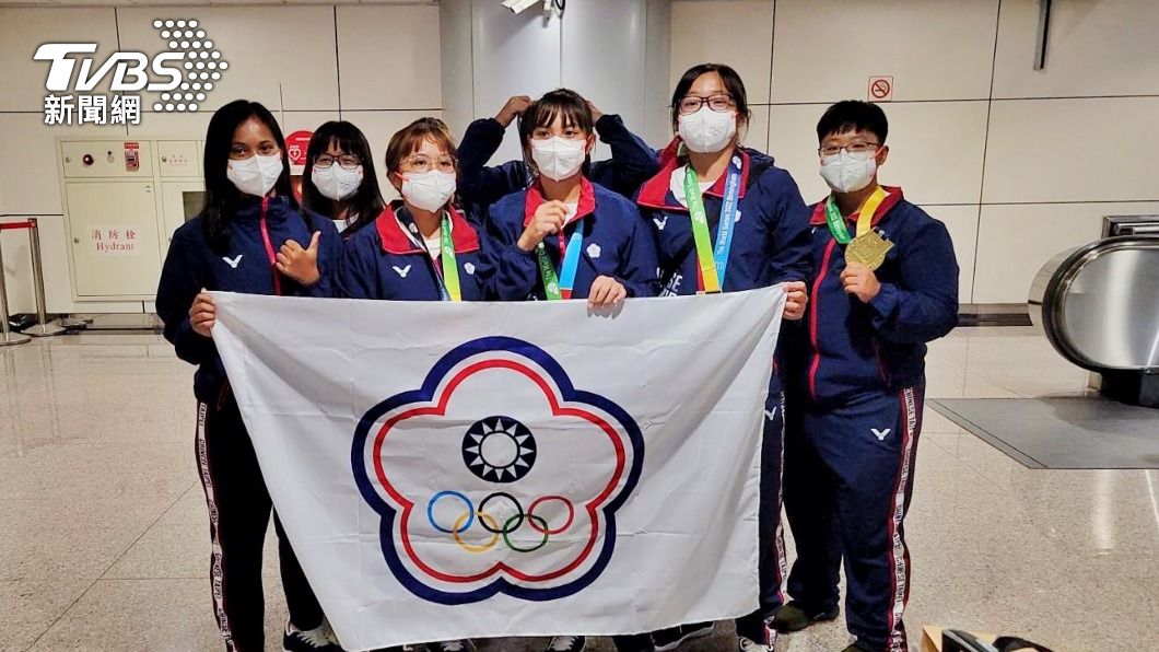 世運會拔河、柔術隊返台　女子拔河開心帶回5連霸