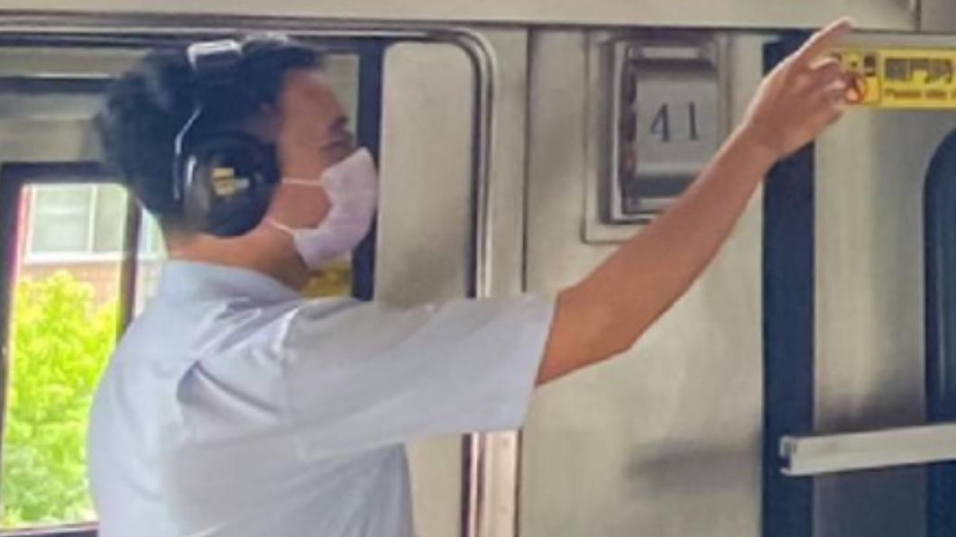 捷運司機員突對「空中比劃」好詭異?用途揭曉:上路前必做