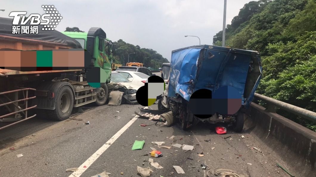 國道「8車連環撞」釀5傷！現場一度塞爆　狀況已排除