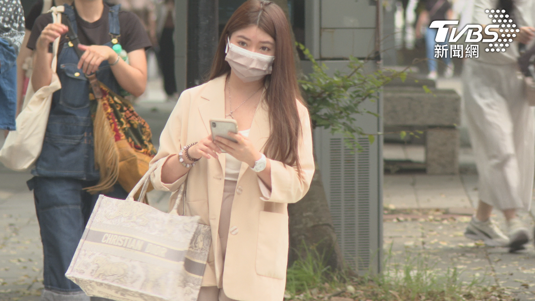 北方涼空氣來了!「明驟降溫」外套拿出來 這天起雨區擴大