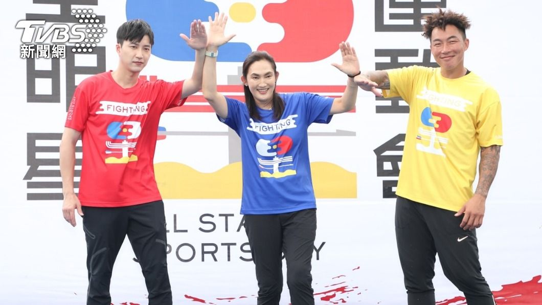 江宏傑(左起)、錢薇娟以及郭泓志形成紅、藍、黃3隊鼎立。(圖/黃城碩攝)
