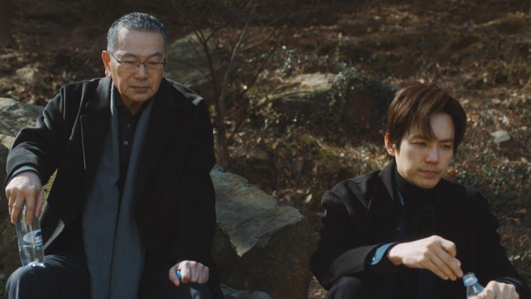 張晨光二度與鍾漢良(右)合作。(圖/中天提供)