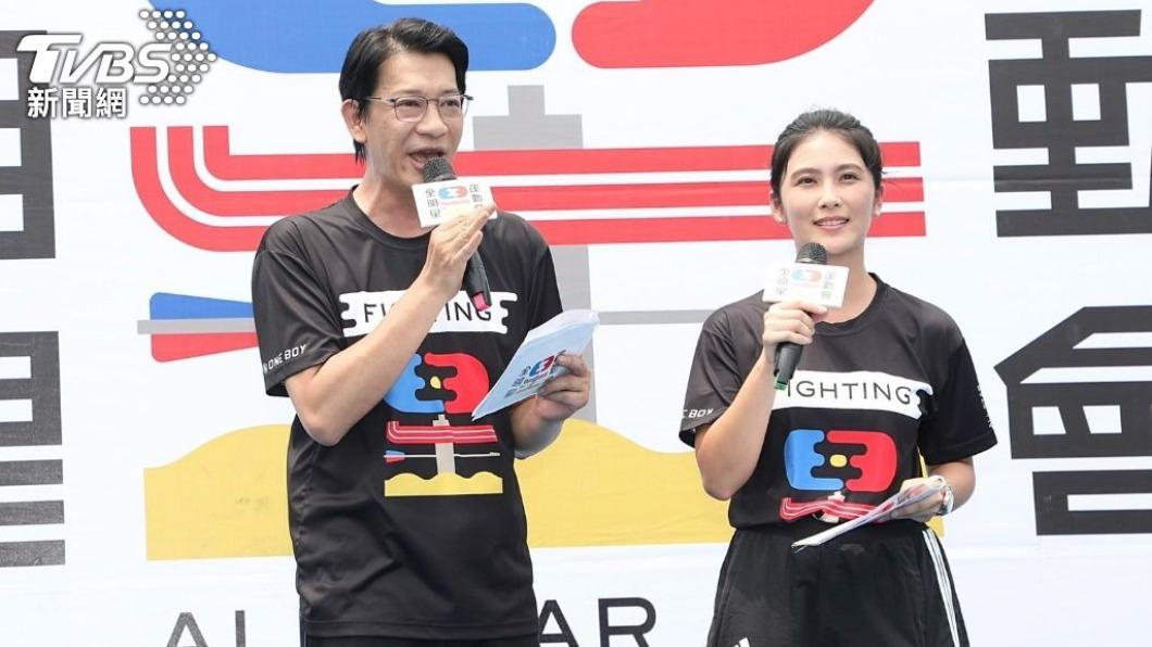 《全明星4》由徐展元(左)、卓君澤(右)擔任播報員。(圖/TVBS)