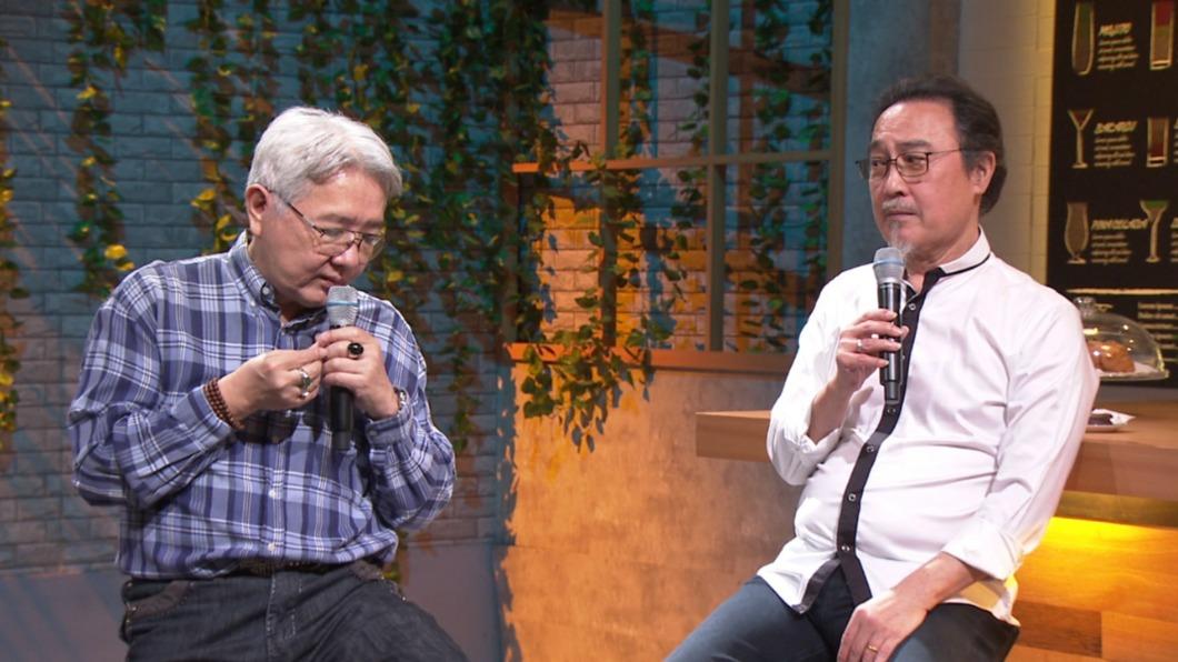 王夢麟(左)被趙樹海(右)罵,裝出委屈表情。(圖/年代提供)