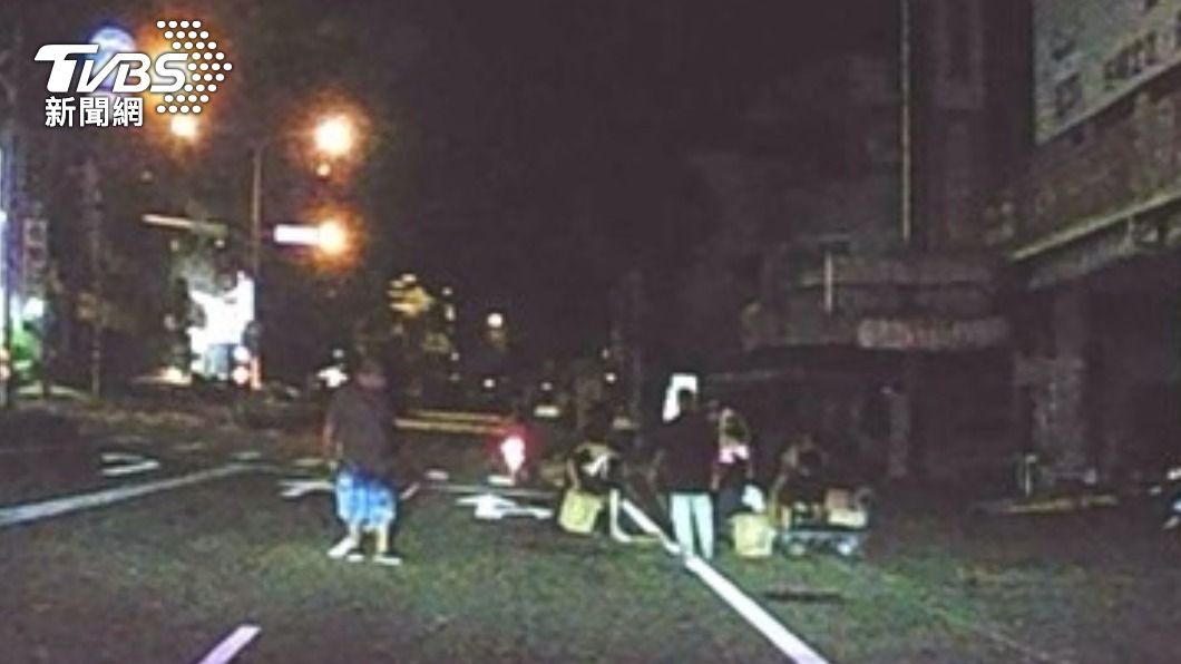 南投工業區多部車夜半急剎 警員巡邏找真相…為他捏冷汗