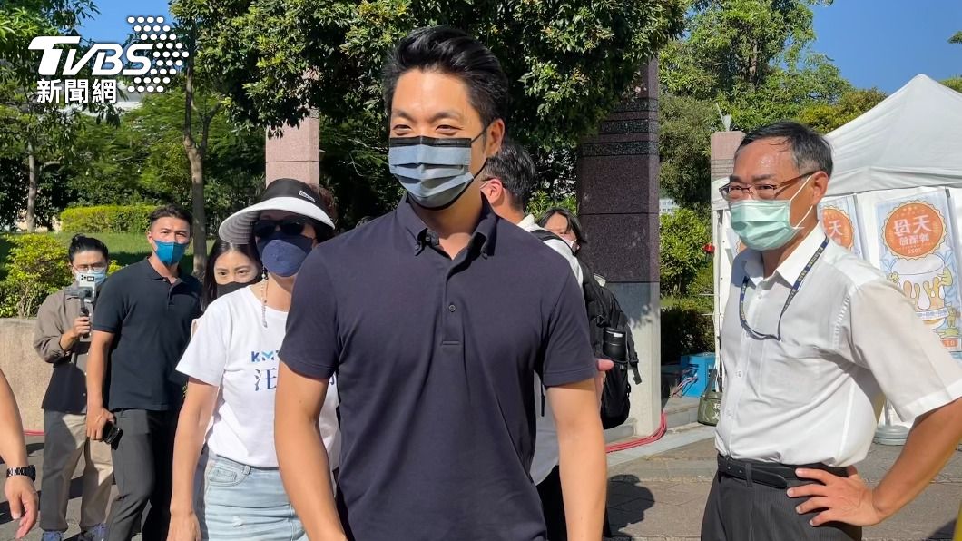 蔣萬安痛批陳時中是防疫史上第一位落跑去選舉的指揮官。(圖/TVBS)
