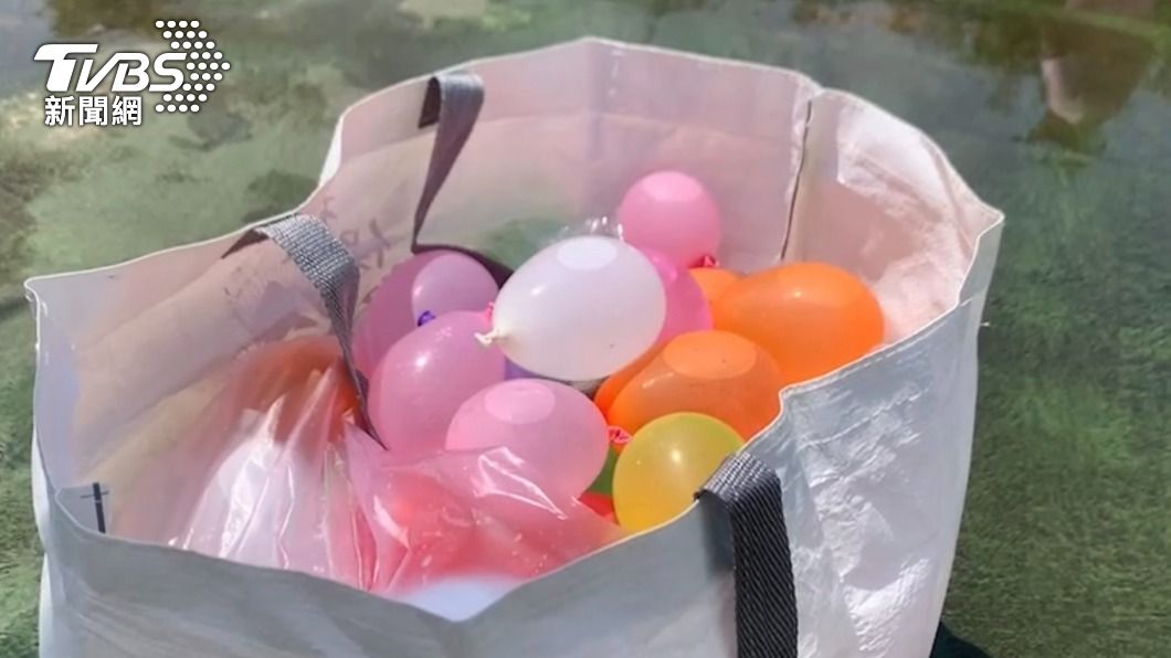 園方準備百顆水球。(圖/TVBS)