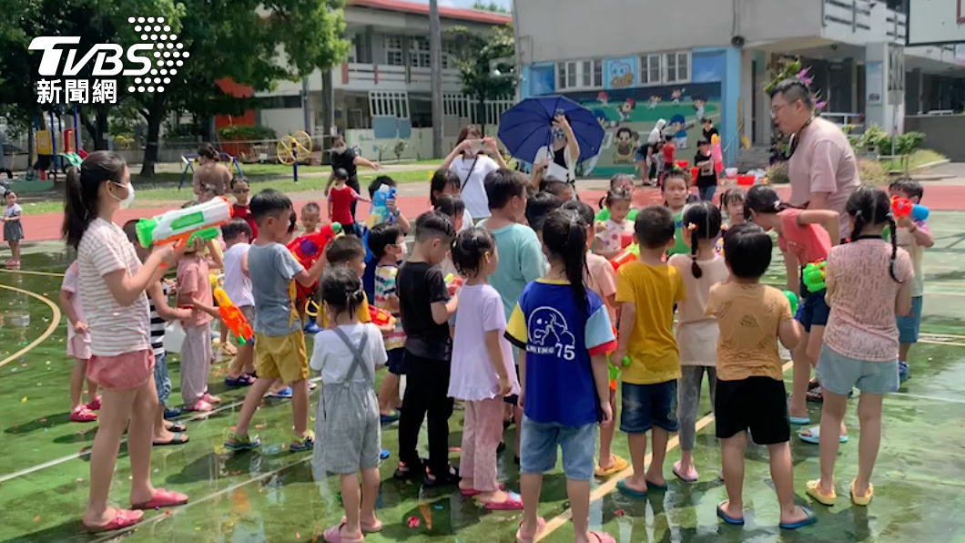 現場充滿歡樂的氣氛。(圖/TVBS)