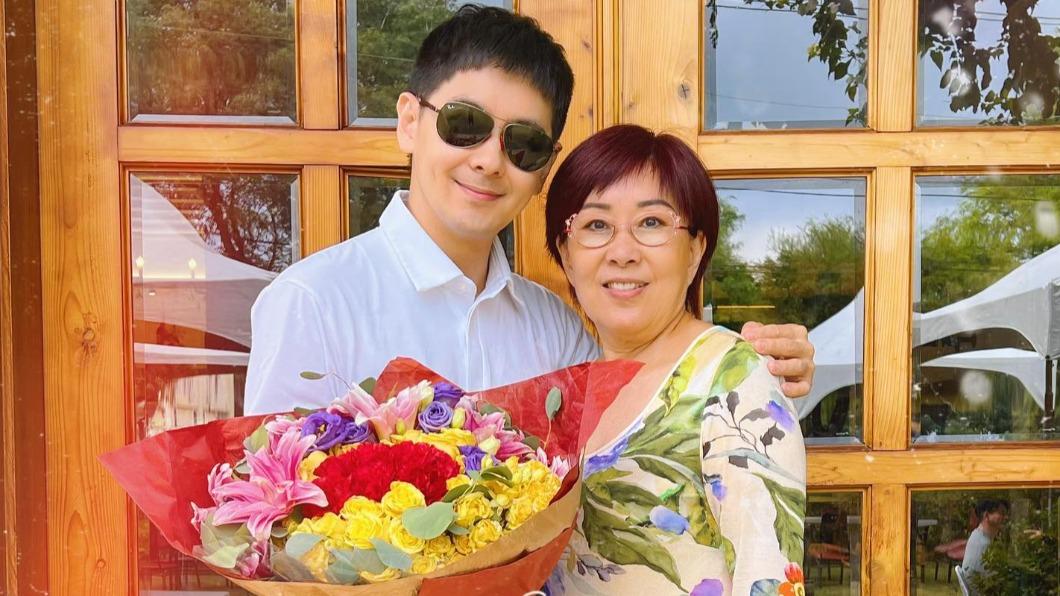 林志穎與媽媽感情極好,此次事故讓媽媽相當擔心。(圖/翻攝自林志穎臉書)