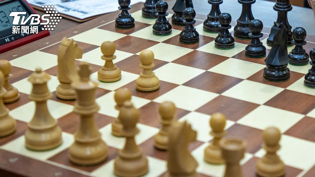 西洋棋是一種考驗戰略思維、冷靜專注和耐心的鬥智遊戲。(圖/達志影像美聯社)