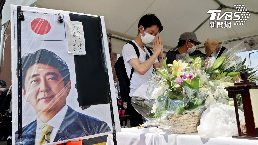 負責槍殺案的大阪高檢事長和最高檢察廳次長檢事，都曾調查過安倍的「賞櫻會」醜聞。（圖／達志影像美聯社）