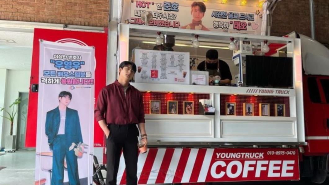 姜泰伍人氣飆升,收到不少廣告商以及戲劇演出邀約。(圖/翻攝自kto940620 IG)