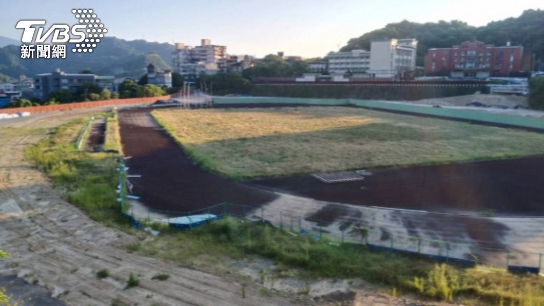 基隆田徑場重建延宕　林右昌：需斷然處置不容緩