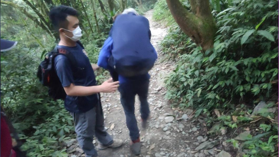 吳德發一問,該領隊已非首次丟包團員。(圖/翻攝自屏東林區管理處北大武山資訊站)
