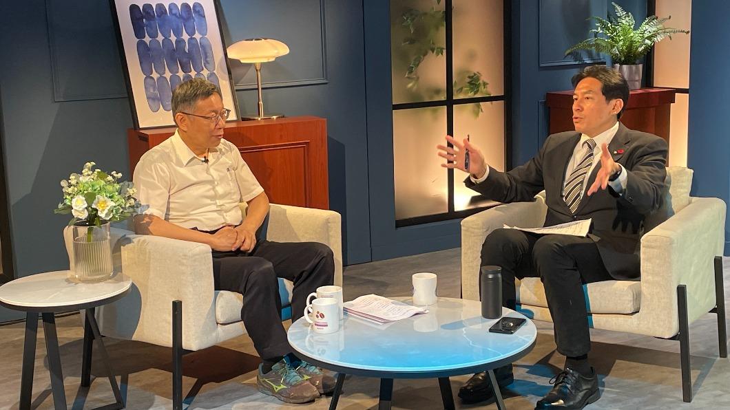 台北市長柯文哲日前上網路節目Yahoo TV《鄉民好瀚》。(圖/Yahoo TV《鄉民好瀚》提供)