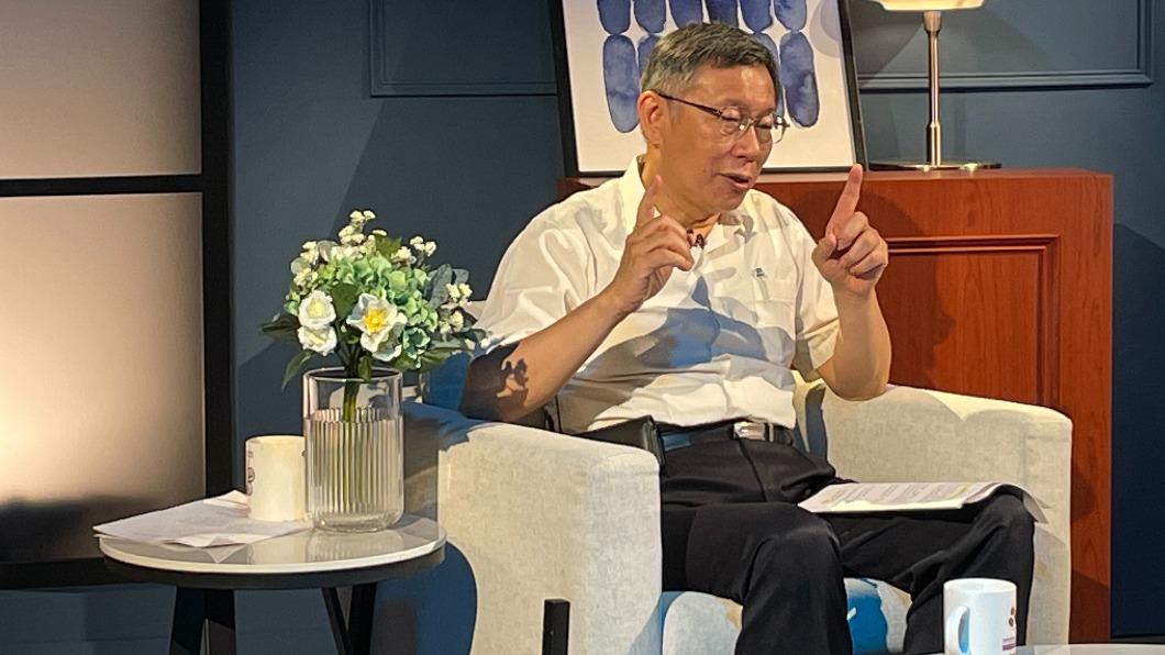 台北市長柯文哲日前上網路節目Yahoo TV《鄉民好瀚》。(圖/Yahoo TV《鄉民好瀚》提供)