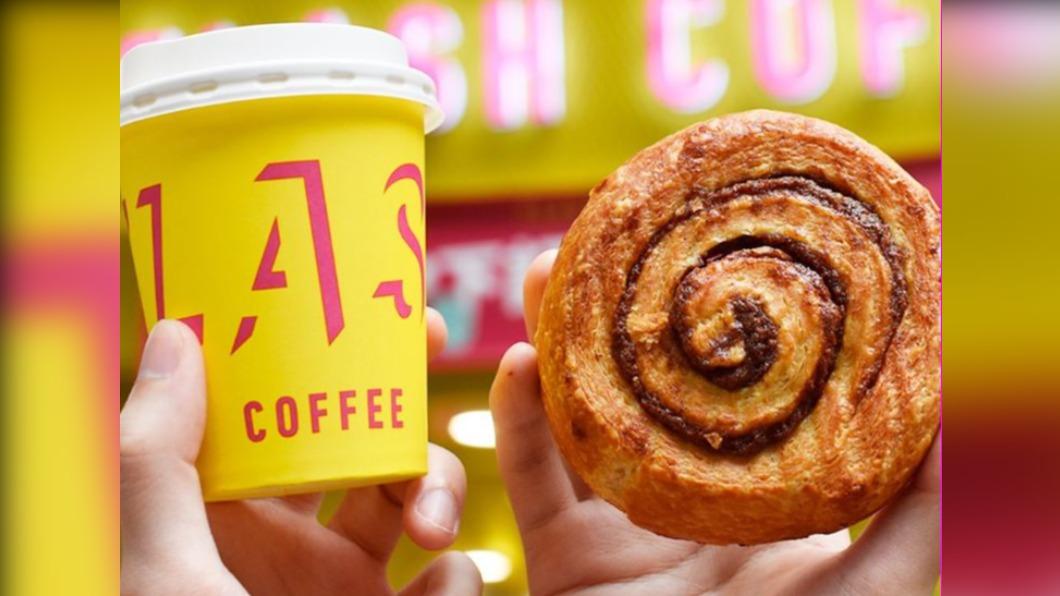 FLASH COFFEE特調風味咖啡「買一送一」。（圖／翻攝自閃電咖啡IG）