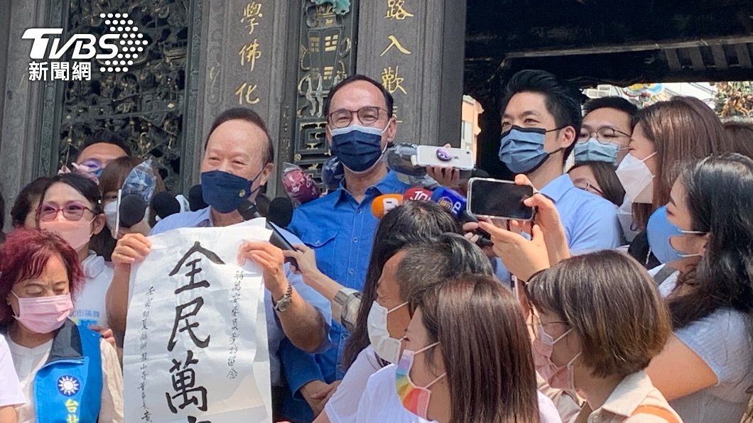被郝龍斌酸「參選人刻意保持距離」 朱立倫:真幽默