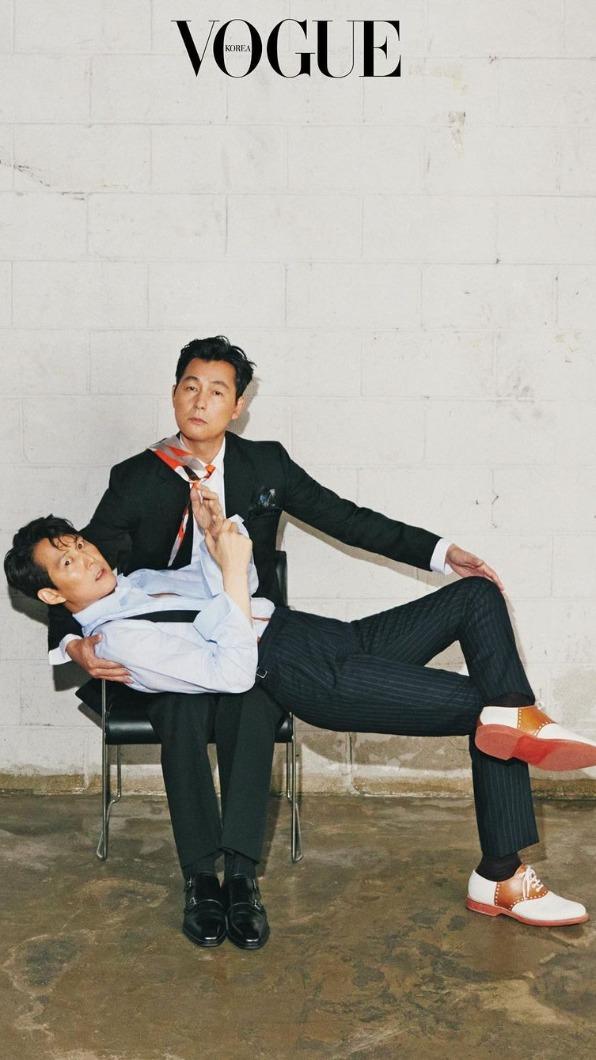 李政宰(前)、鄭雨盛(後)雜誌拍攝/IG:@artistcompanyofficial