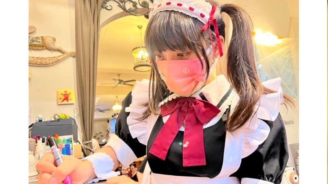 黃捷到女僕咖啡店體驗一日店長。(圖/翻攝自黃捷臉書)