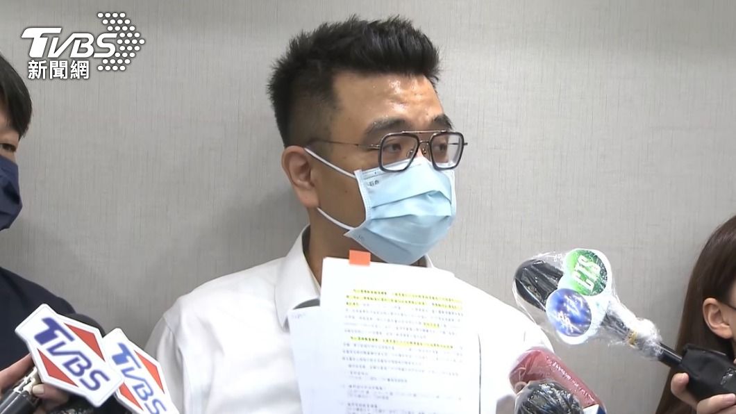 余正煌律師今出面說明。(圖/TVBS)