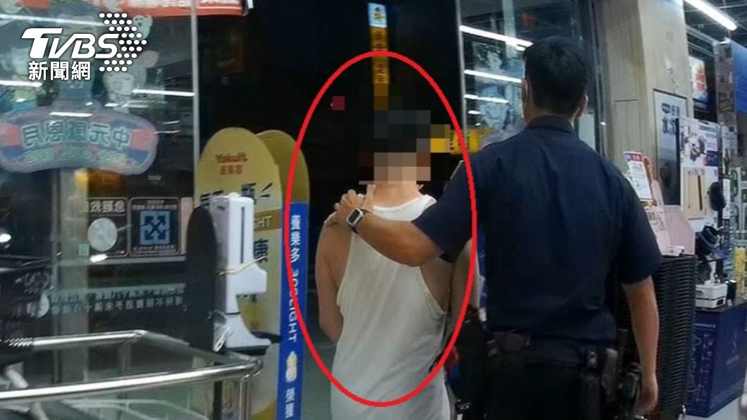 警下班逛超市巧遇通緝犯　尾隨在後call同事合力逮捕