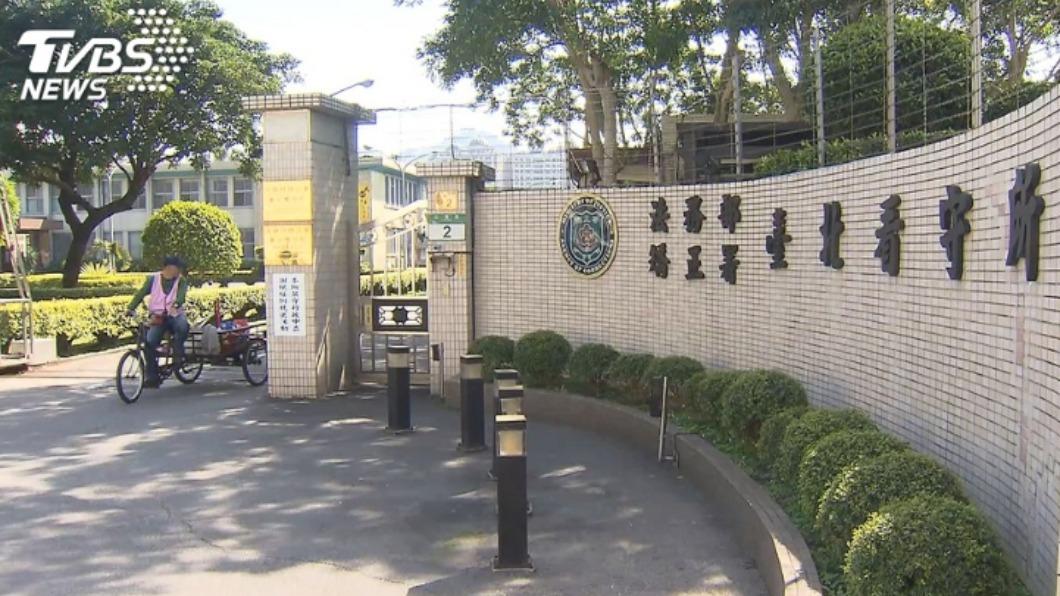 偷拍男遭裁定收押台北看守所(圖/TVBS)