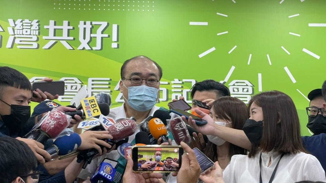 拔樁柯文哲的前警局長邱豐光 陳時中:有定樁才有拔樁