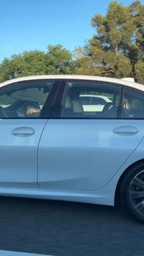 當時車內還有其他乘客。