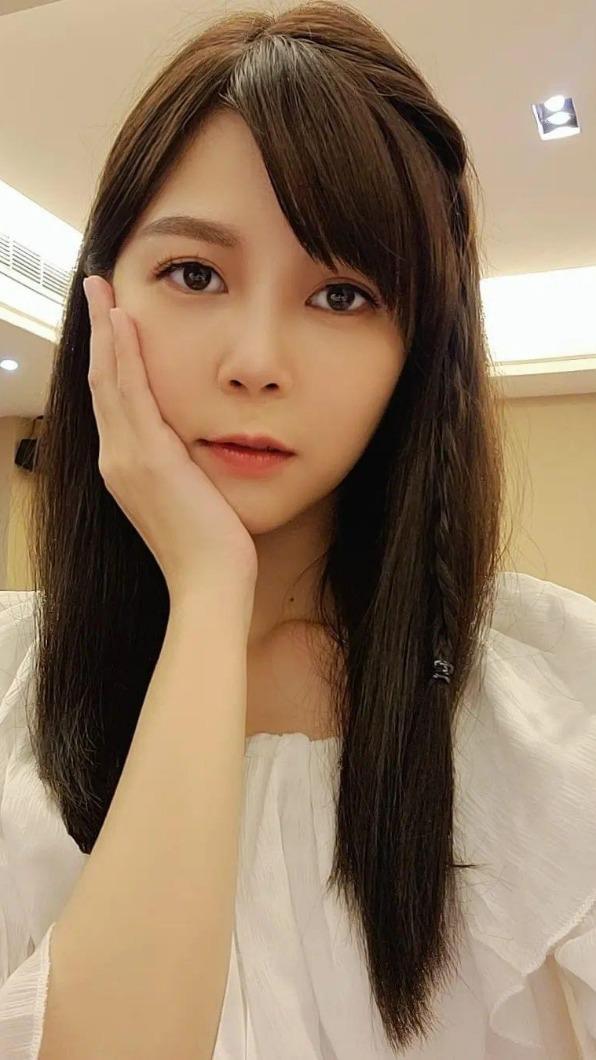 陳子語曾去宮廟觀落陰。（圖／翻攝自陳子語臉書）