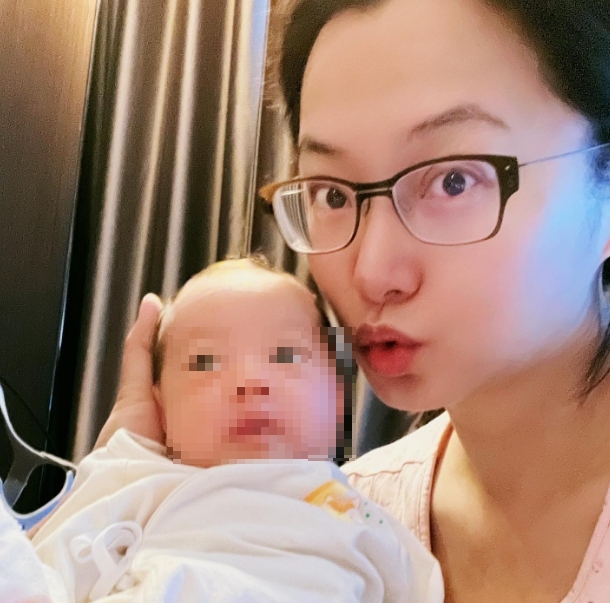 趙小僑7月初順利產下女兒「典典寶寶」。(圖/翻攝趙小僑臉書)