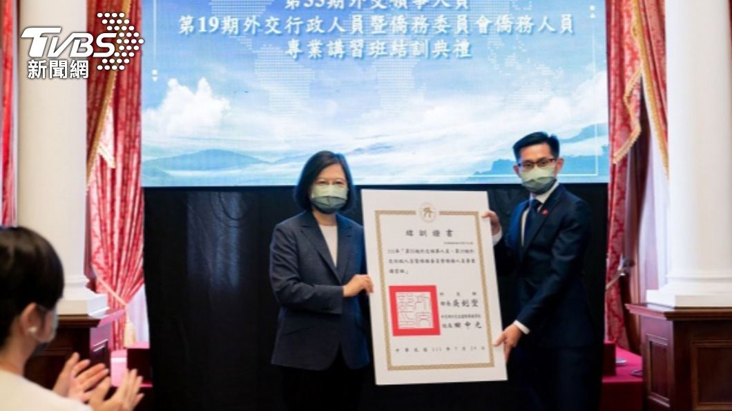 總統蔡英文（左）。（圖／中央社）