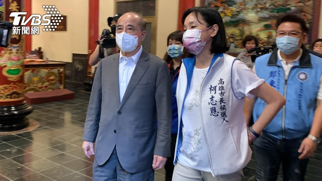 王金平繼上次邀柯志恩到老家吃飯,再度同台。(圖/TVBS)