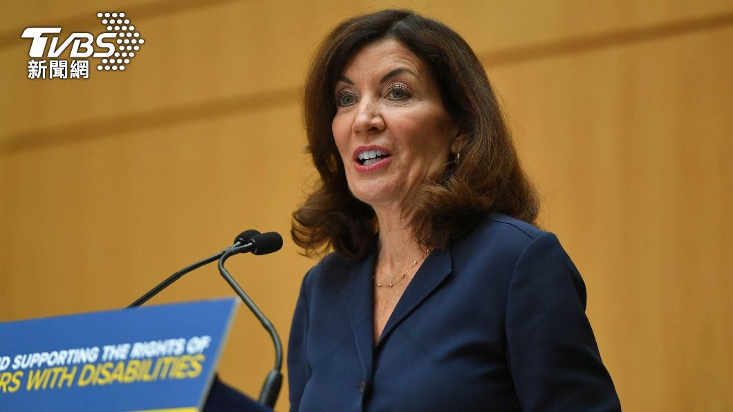 紐約州長霍楚(Kathy Hochul)宣布進入「災難緊急狀態」。(圖/達志影像美聯社)