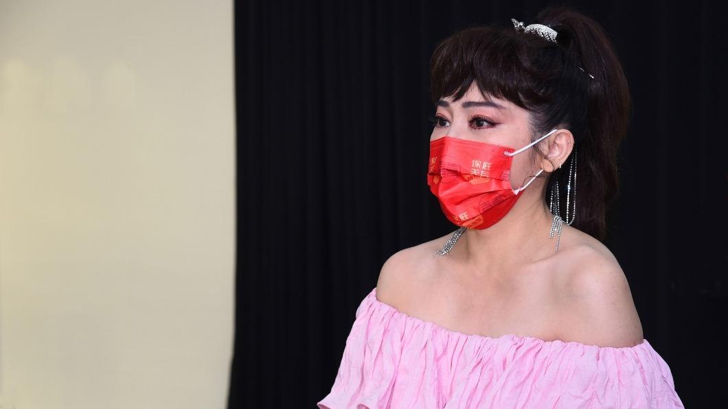 王彩樺後台受訪。(圖/高雄流行音樂中心提供)
