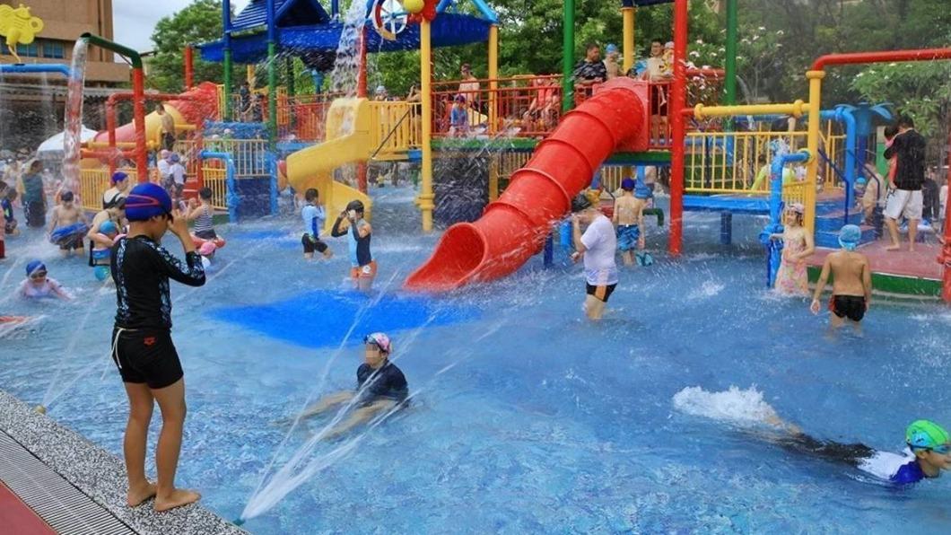 自來水園區水鄉庭園在今年7-8月限定開放,門票只要80元就可以爽玩1天。(圖/可大王愛旅行提供)