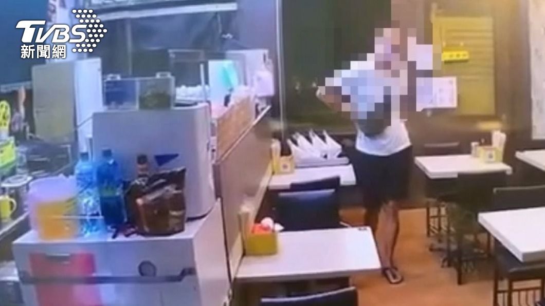 王男趁店家沒人擅闖。(圖/TVBS)