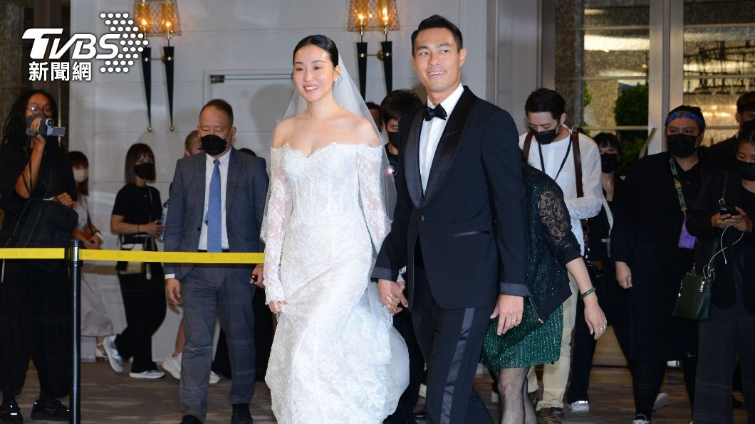 楊祐寧牽著愛妻Melinda進場。（圖／許方正攝）