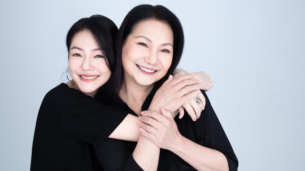 小S和S媽在節目中暢聊。(圖/金星文創提供)