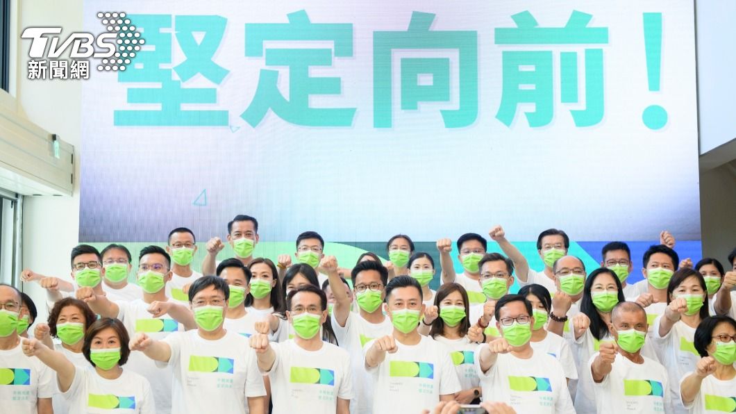 林智堅率領桃園隊展開選戰。(圖/林智堅競選辦公室提供)