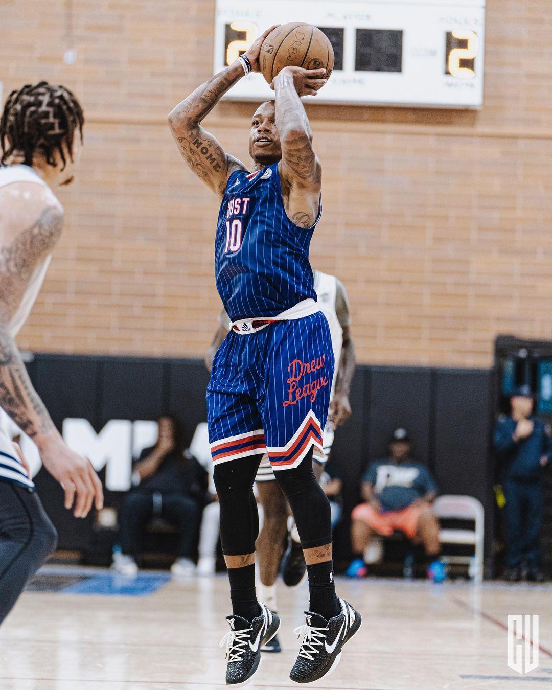 湯瑪斯在祖魯聯賽個人獨得45分。(圖/翻攝自Isaiah Thomas IG)