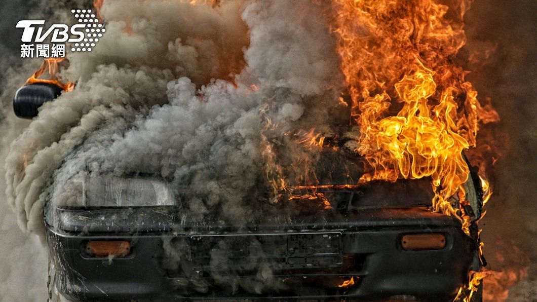 火燒車致死率相當高。(示意圖/shutterstock達志影像)
