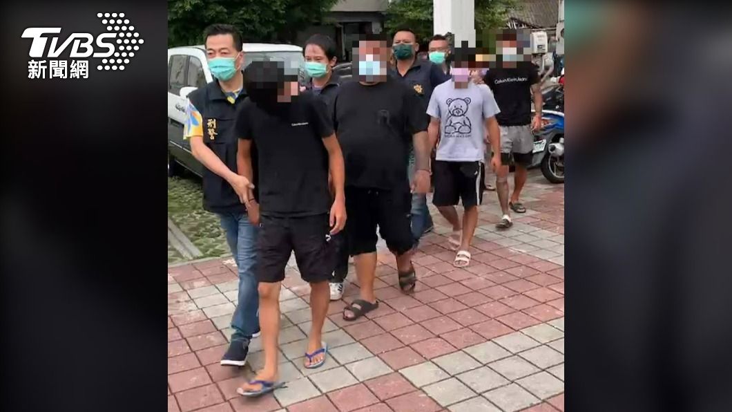 台中驚傳鬥毆！烙20人深夜大打出手　遭亂刀砍胸亡