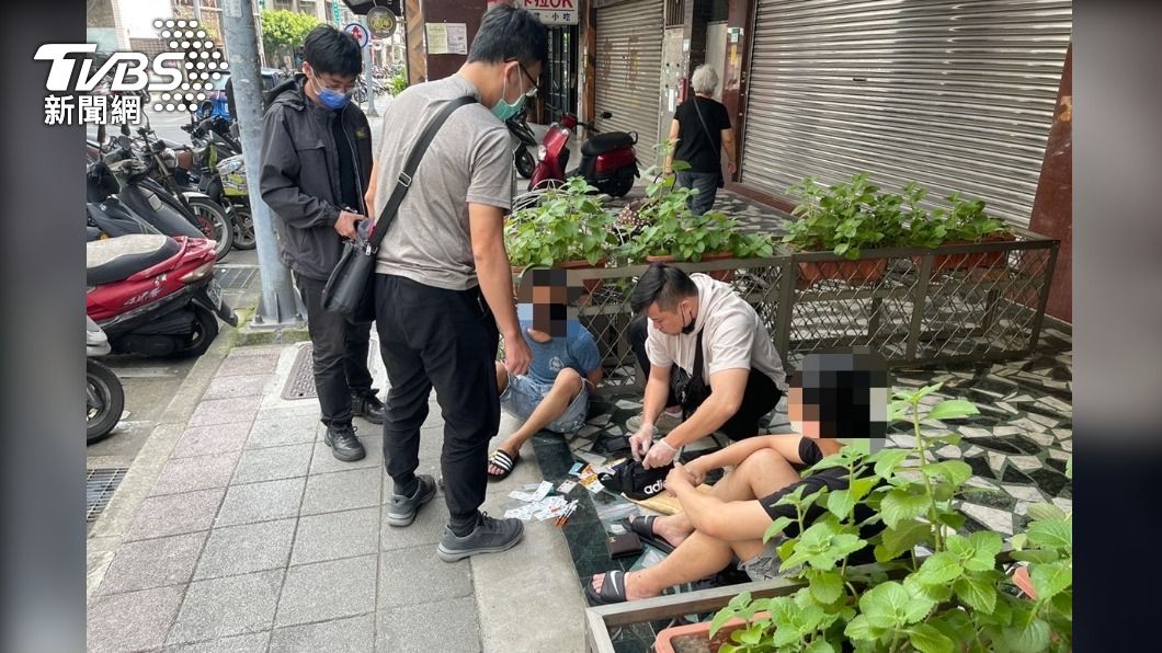旅館開毒趴太吵遭檢舉 3毒蟲提前退房躲警仍被抓