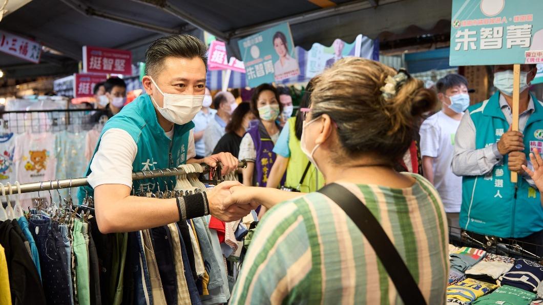 只為投一票!阿姨鐵粉「戶籍遷桃園」 行動力挺林智堅