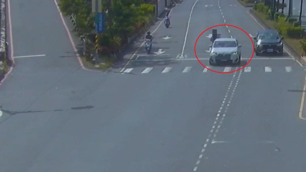監視器拍下攔車過程。（圖／TVBS）