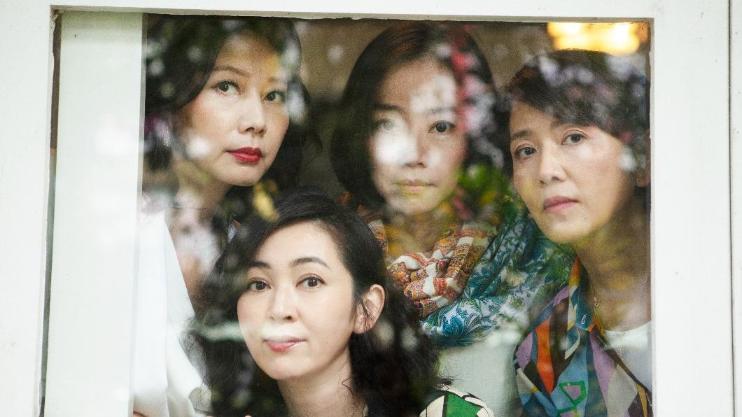 08左起丁寧、蔡燦得、范瑞君、謝汶錡主演舞台劇《四姐妹》。(圖/故事工廠提供)